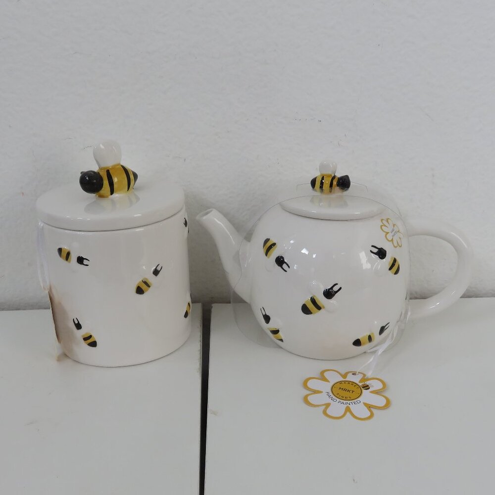 MARKET FINDS Teapot & Container Raised Bee-Decorated Ceramic Set